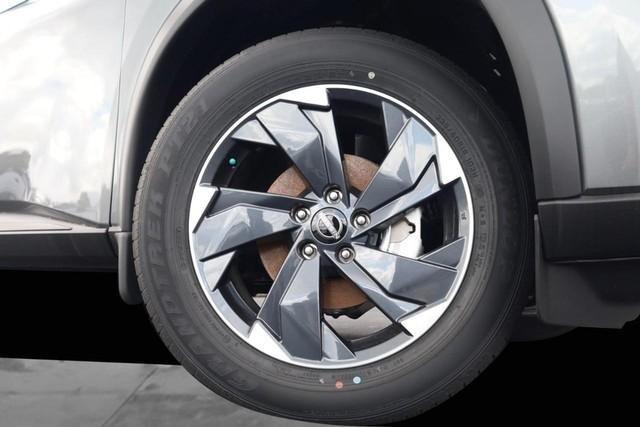2025 Nissan Rogue Vehicle Photo in Hazelwood, MO 63042