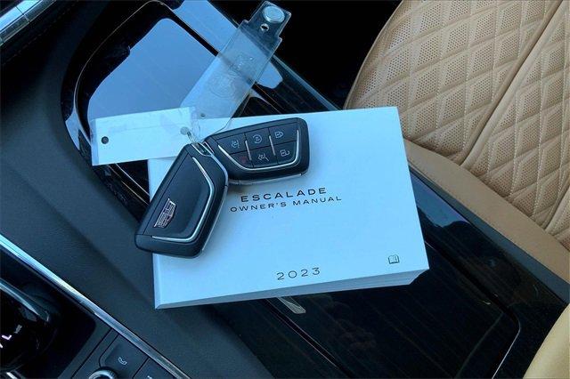 2023 Cadillac Escalade Vehicle Photo in KANSAS CITY, MO 64114-4545