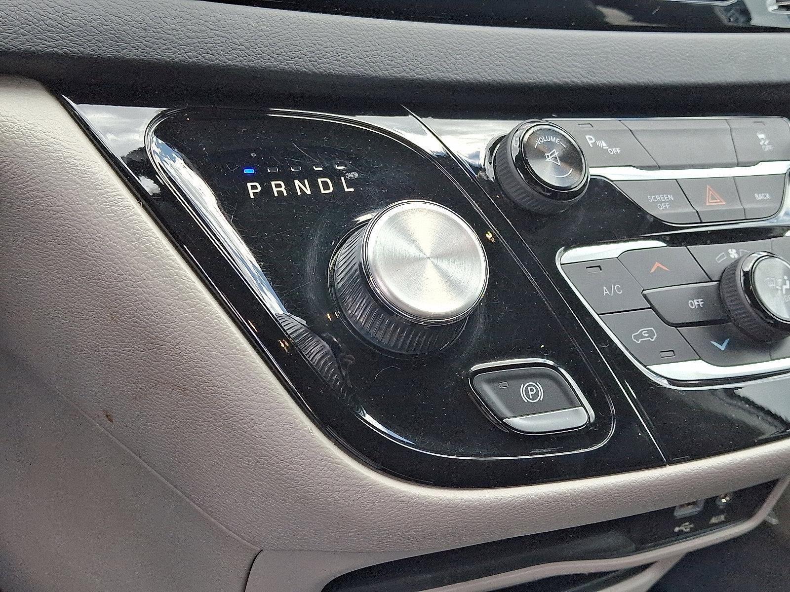 2017 Chrysler Pacifica Vehicle Photo in Trevose, PA 19053