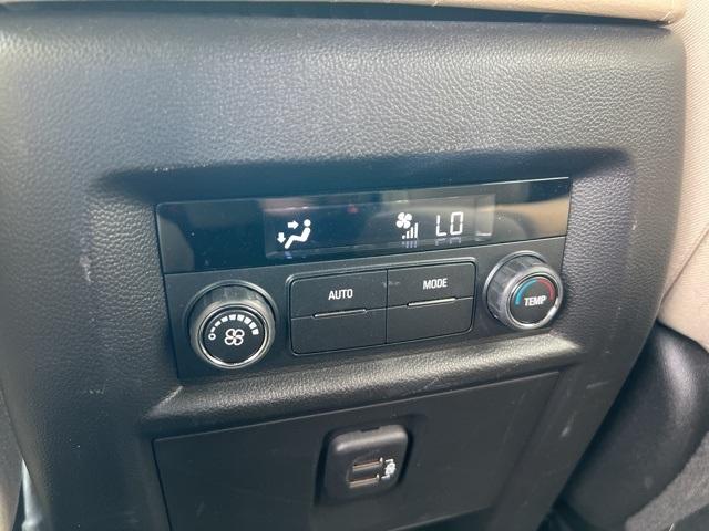 2022 Chevrolet Traverse Vehicle Photo in GREEN BAY, WI 54304-5303