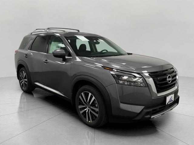 2025 Nissan Pathfinder Vehicle Photo in Appleton, WI 54913