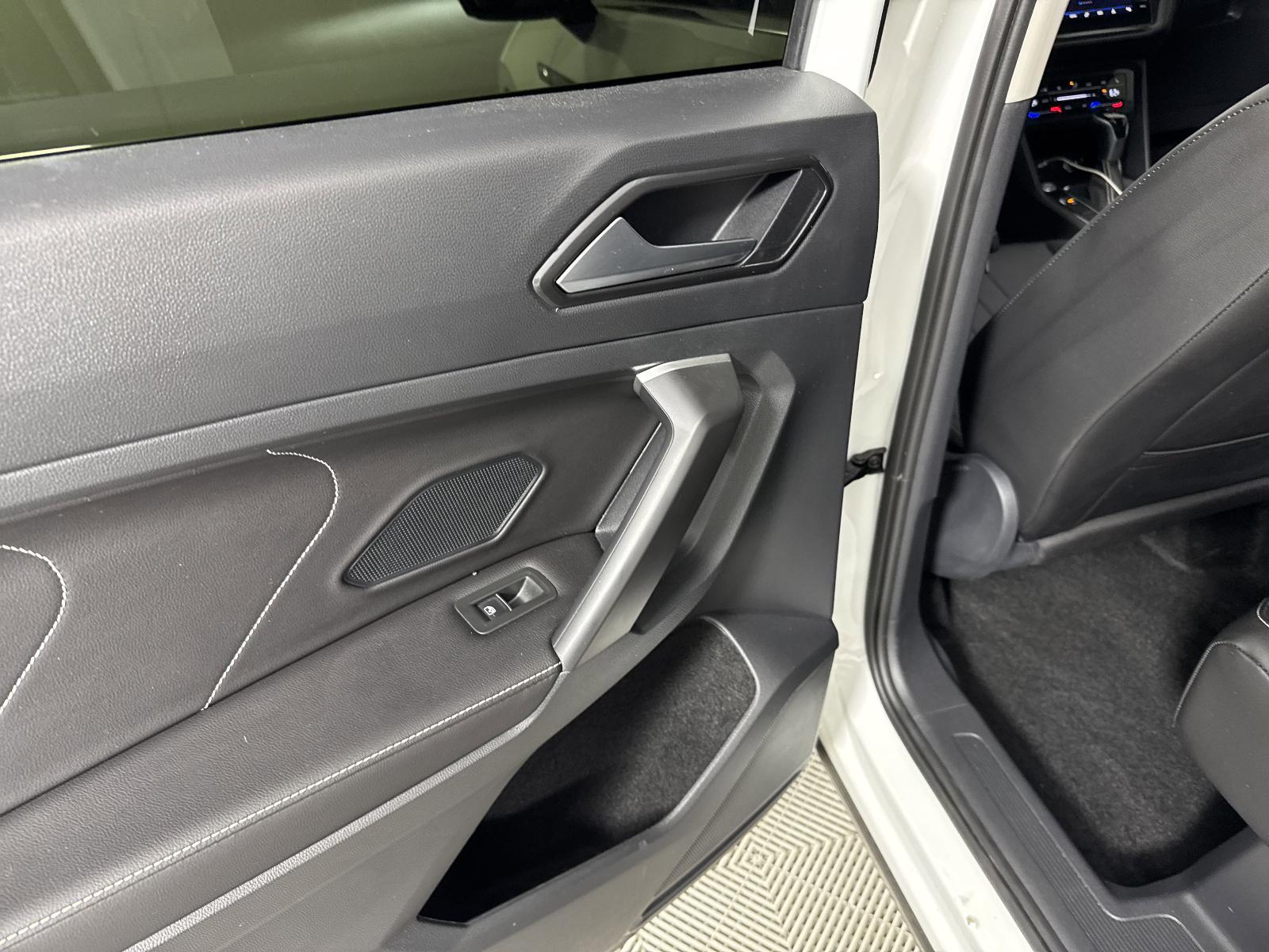 2024 Volkswagen Tiguan Vehicle Photo in Georgetown, TX 78626