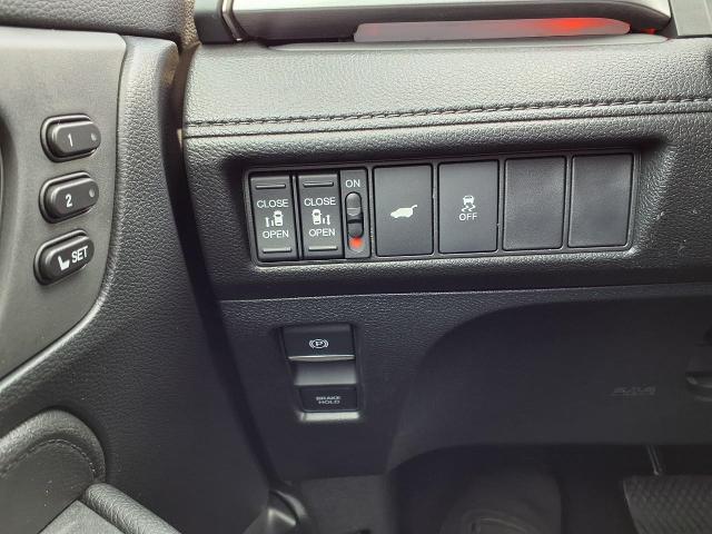 2025 Honda Odyssey Vehicle Photo in Oshkosh, WI 54904