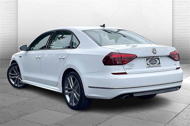 2018 Volkswagen Passat Vehicle Photo in INDEPENDENCE, MO 64055-1314