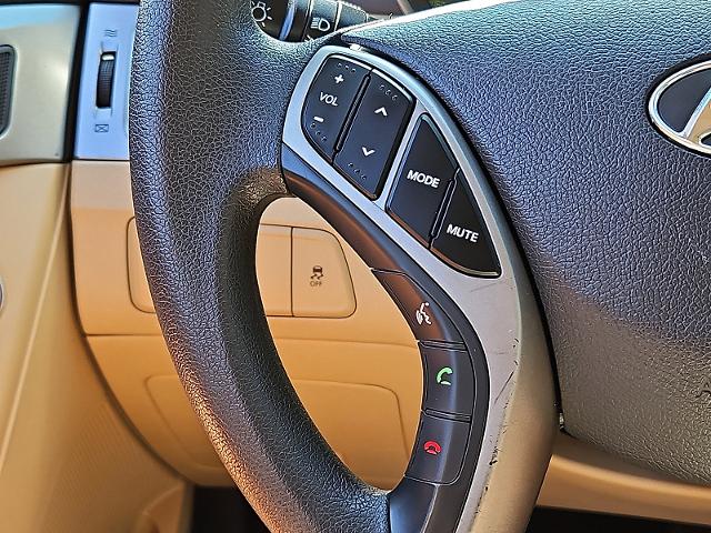 2013 Hyundai ELANTRA Vehicle Photo in TREVOSE, PA 19053-4984