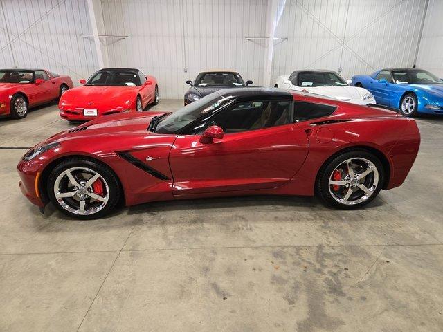 Used 2015 Chevrolet Corvette Base with VIN 1G1YD2D70F5110139 for sale in Beresford, SD