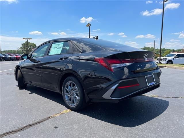 2024 Hyundai ELANTRA Vehicle Photo in Shiloh, IL 62269