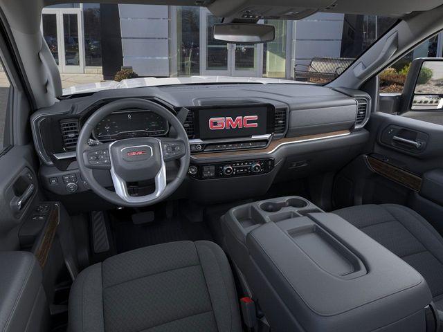 2025 GMC Sierra 2500 HD Vehicle Photo in DANBURY, CT 06810-5034