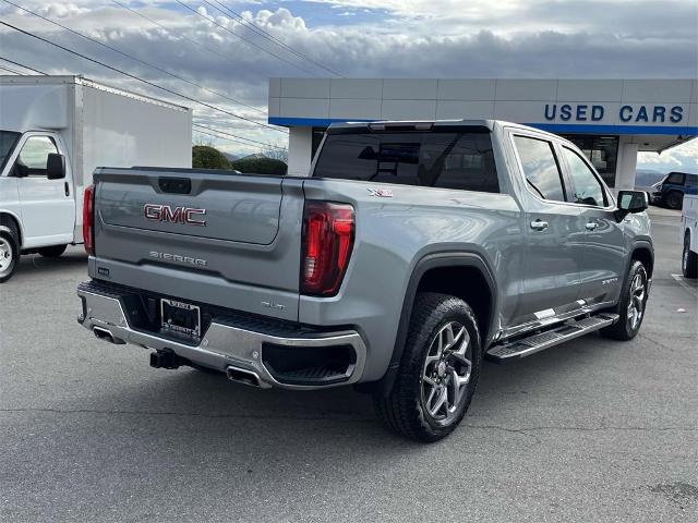 2023 GMC Sierra 1500 Vehicle Photo in ALCOA, TN 37701-3235