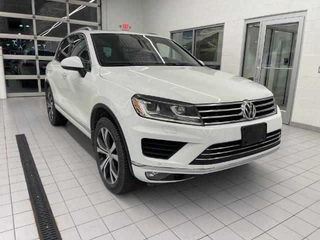 2017 Volkswagen Touareg Vehicle Photo in Appleton, WI 54913