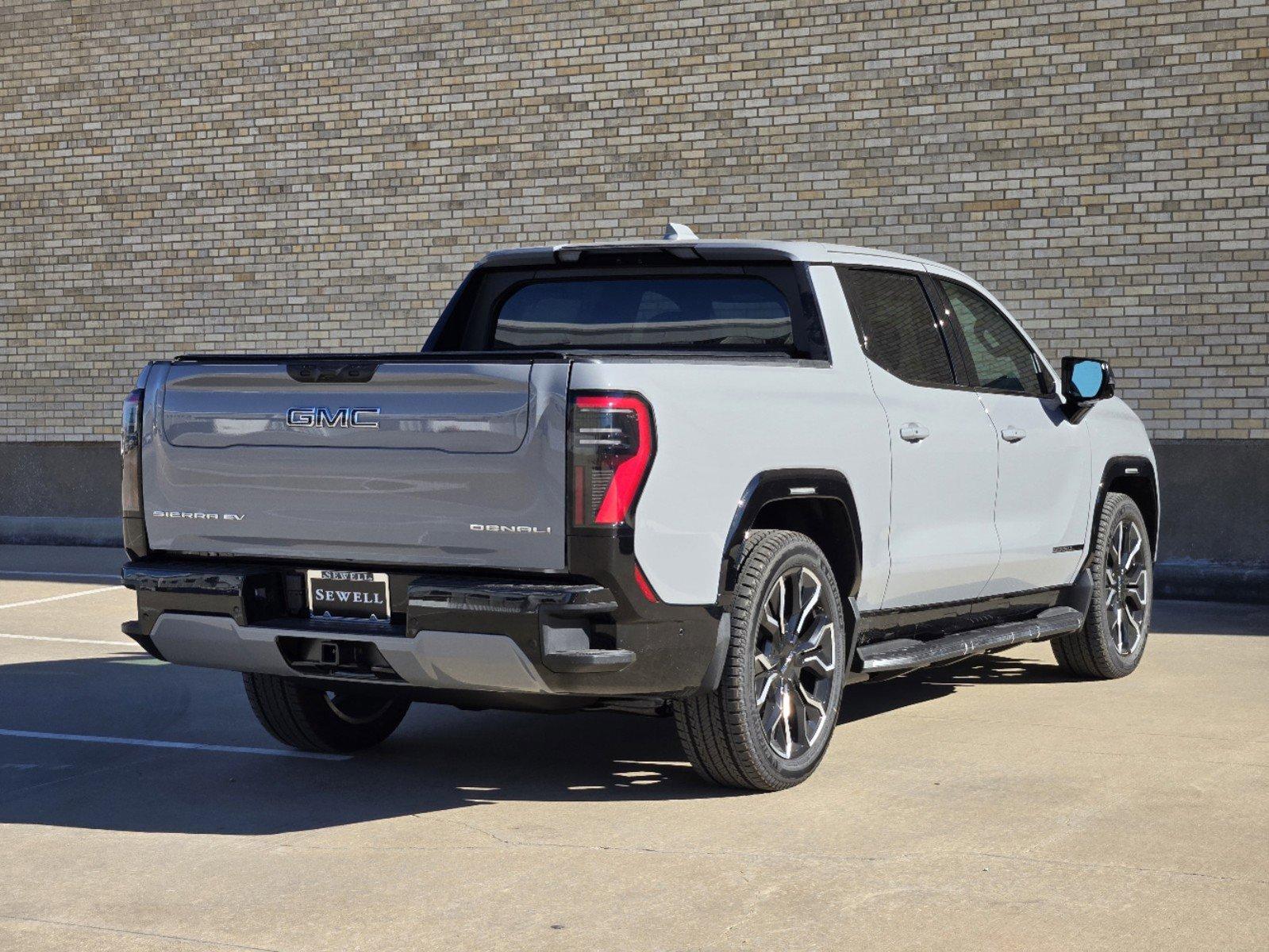 2024 GMC Sierra EV Vehicle Photo in DALLAS, TX 75209-3016