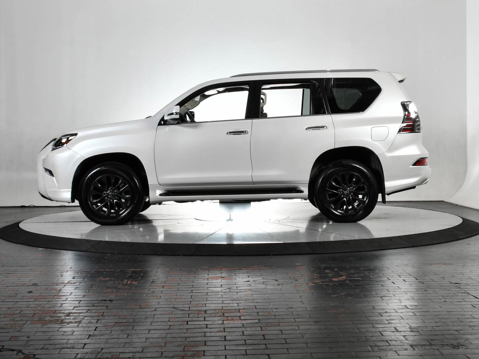 2023 Lexus GX 460 Vehicle Photo in DALLAS, TX 75235