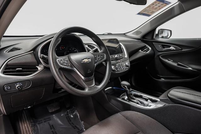 2022 Chevrolet Malibu Vehicle Photo in Akron, OH 44312