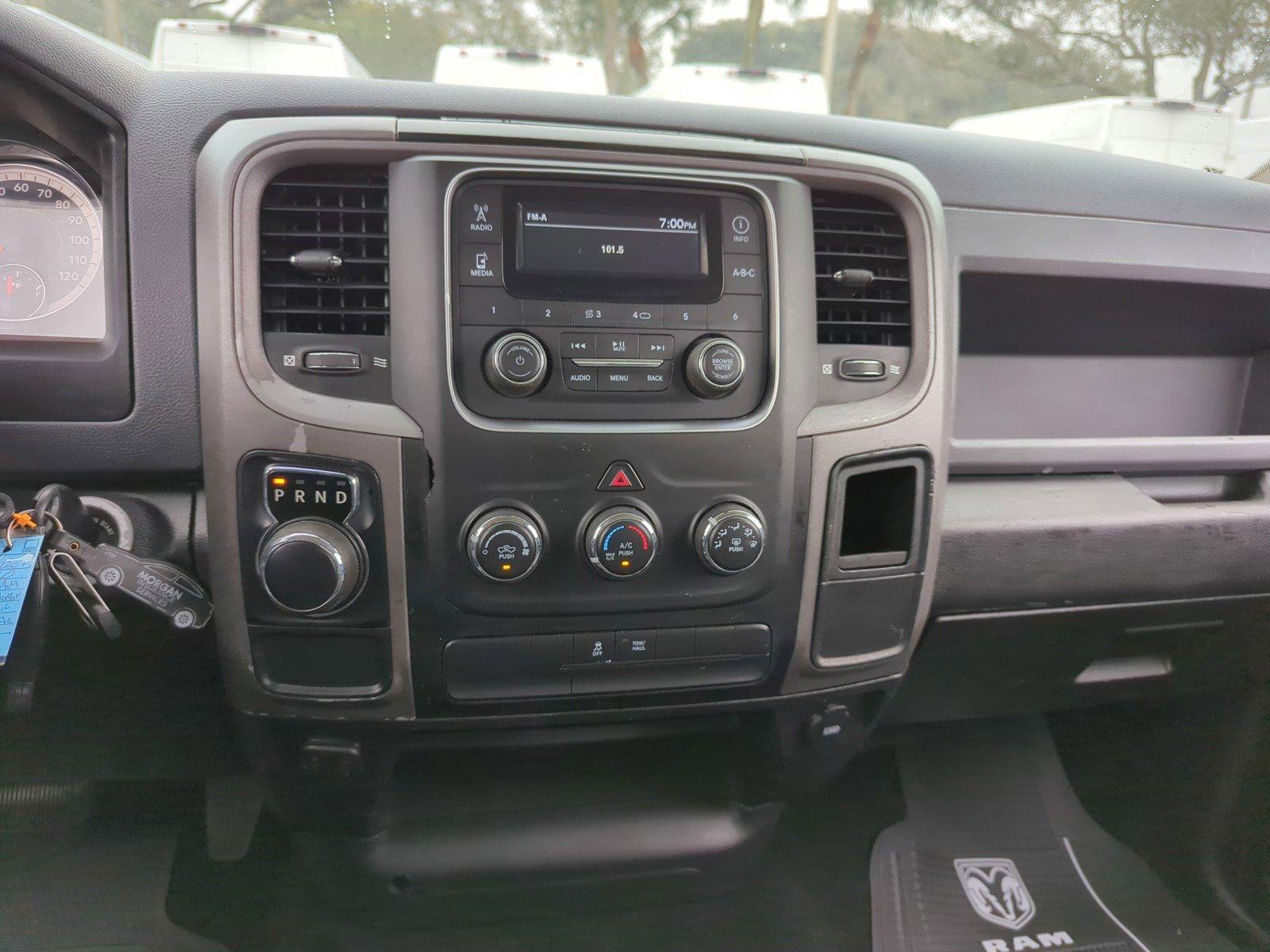 2020 Ram 1500 Classic Vehicle Photo in Pembroke Pines, FL 33027