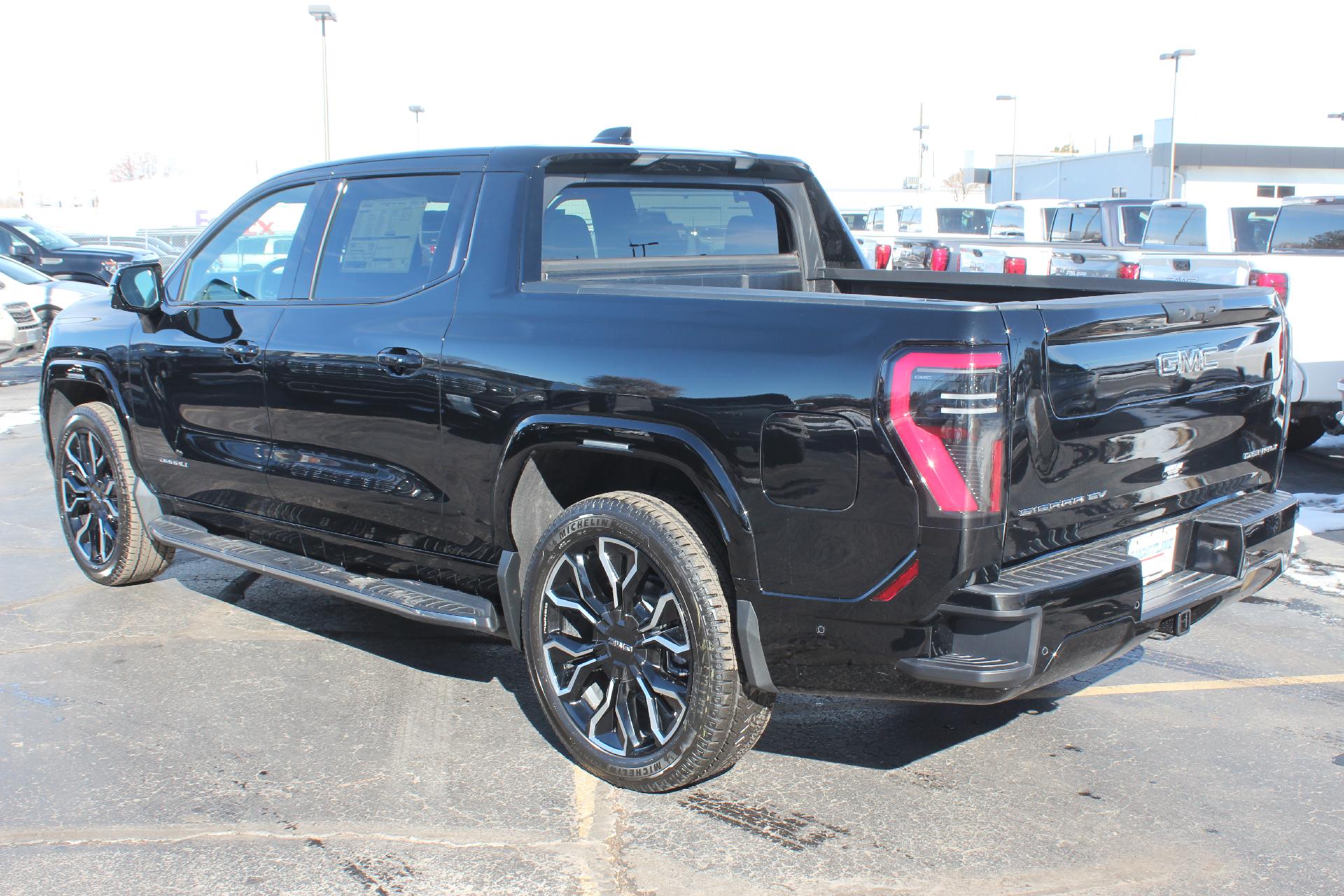 2025 GMC Sierra EV Vehicle Photo in AURORA, CO 80012-4011