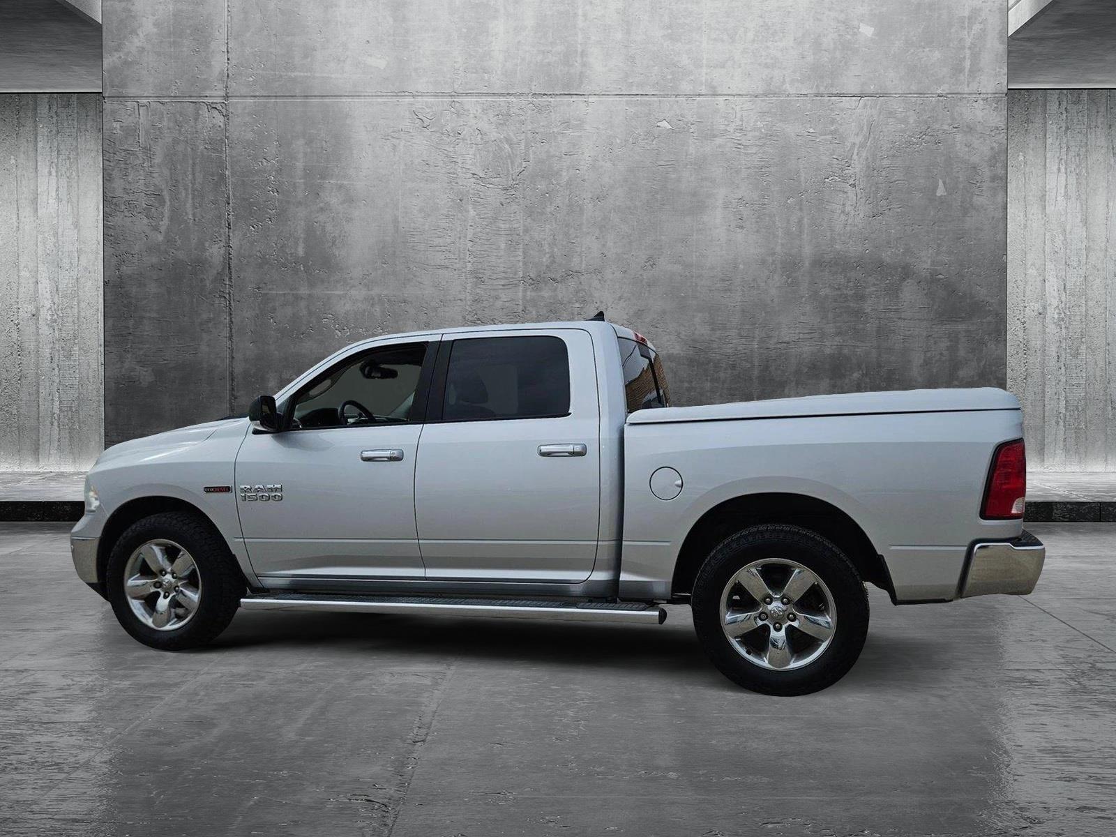 2015 Ram 1500 Vehicle Photo in NORTH RICHLAND HILLS, TX 76180-7199