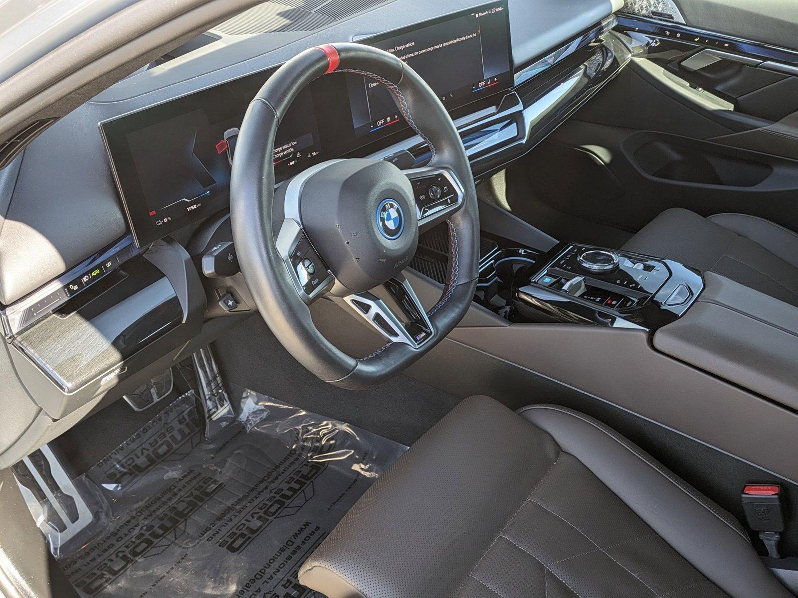 2024 BMW i5 Vehicle Photo in Rockville, MD 20852