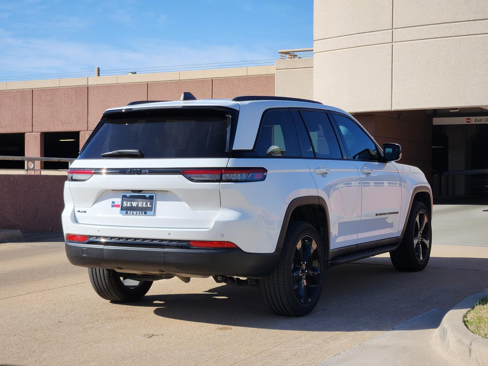 2023 Jeep Grand Cherokee Vehicle Photo in PLANO, TX 75024