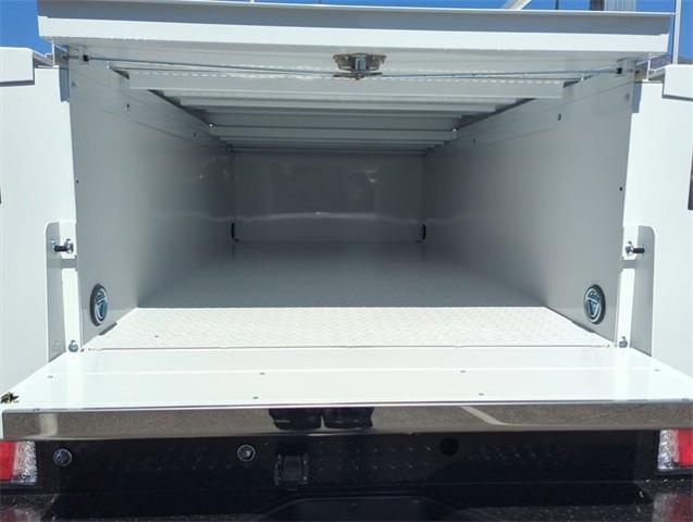 2024 GMC Sierra 3500 HD Vehicle Photo in PASADENA, CA 91107-3803
