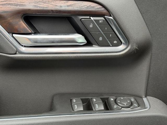 2025 GMC Sierra 1500 Vehicle Photo in COLUMBIA, MO 65203-3903