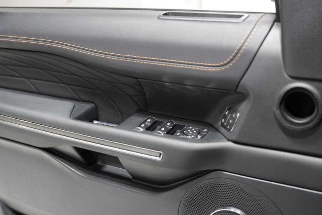 2022 Ford Expedition Vehicle Photo in GRAPEVINE, TX 76051