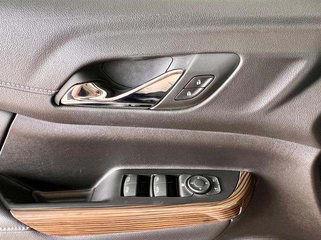 2023 GMC Acadia Vehicle Photo in EFFINGHAM, IL 62401-2832