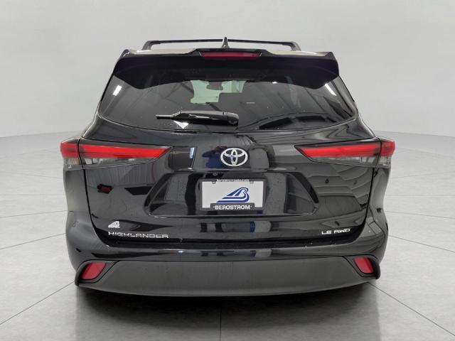 2022 Toyota Highlander Vehicle Photo in Oshkosh, WI 54904