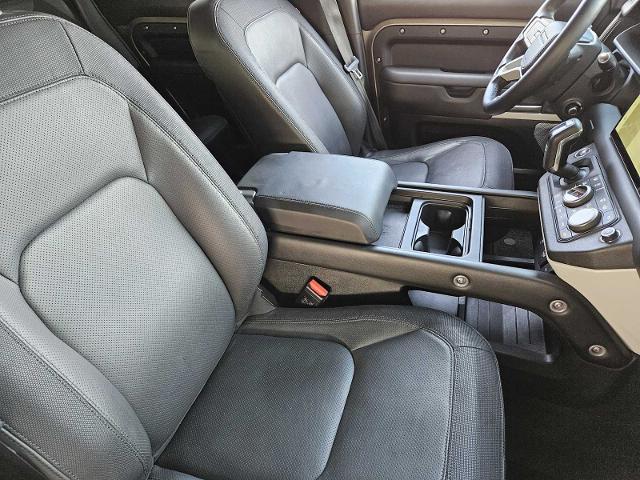 2024 Defender Vehicle Photo in AUSTIN, TX 78717