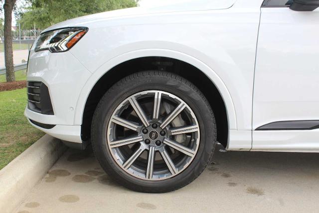 2024 Audi Q7 Vehicle Photo in HOUSTON, TX 77090