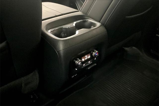 2024 GMC Acadia Vehicle Photo in Grapevine, TX 76051
