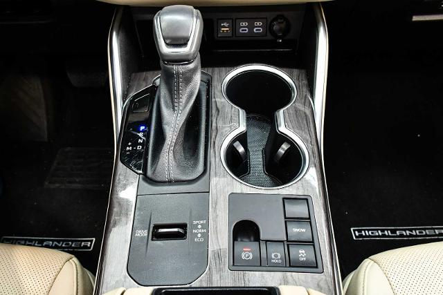 2023 Toyota Highlander Vehicle Photo in DALLAS, TX 75235