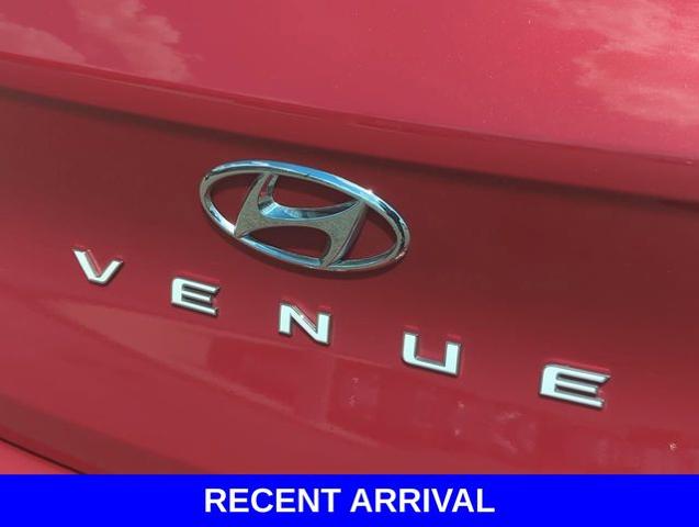 2022 Hyundai VENUE Vehicle Photo in Merrillville, IN 46410