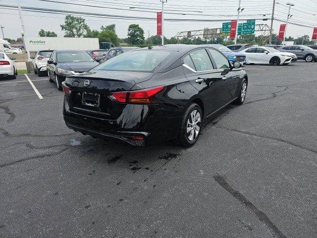 2025 Nissan Altima Vehicle Photo in Harrisburg, PA 17111-1033