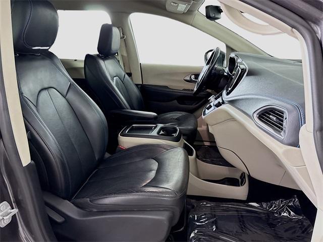 2021 Chrysler Pacifica Vehicle Photo in Puyallup, WA 98371