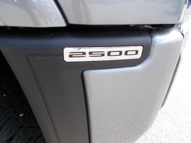 2025 GMC Sierra 2500 HD Vehicle Photo in LOWELL, MA 01852-4336