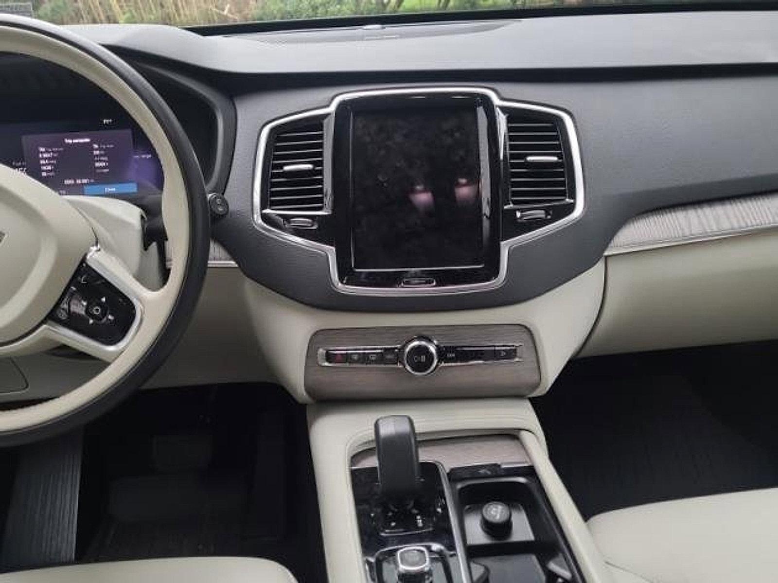 2024 Volvo XC90 Recharge Plug-In Hybrid Vehicle Photo in Trevose, PA 19053