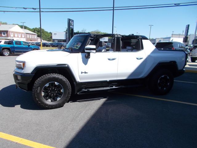 2023 GMC HUMMER EV Pickup Vehicle Photo in LOWELL, MA 01852-4336