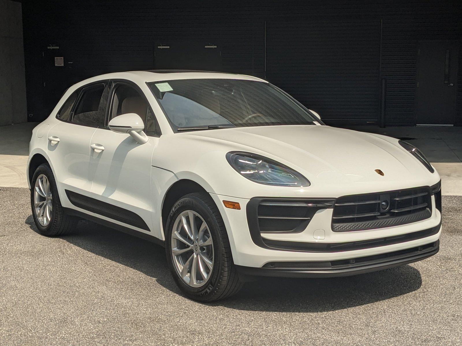 2024 Porsche Macan Vehicle Photo in Towson, MD 21204