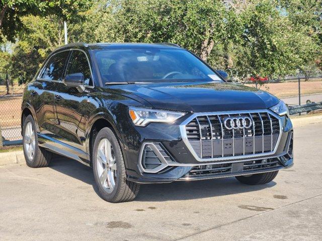 2024 Audi Q3 Vehicle Photo in HOUSTON, TX 77090