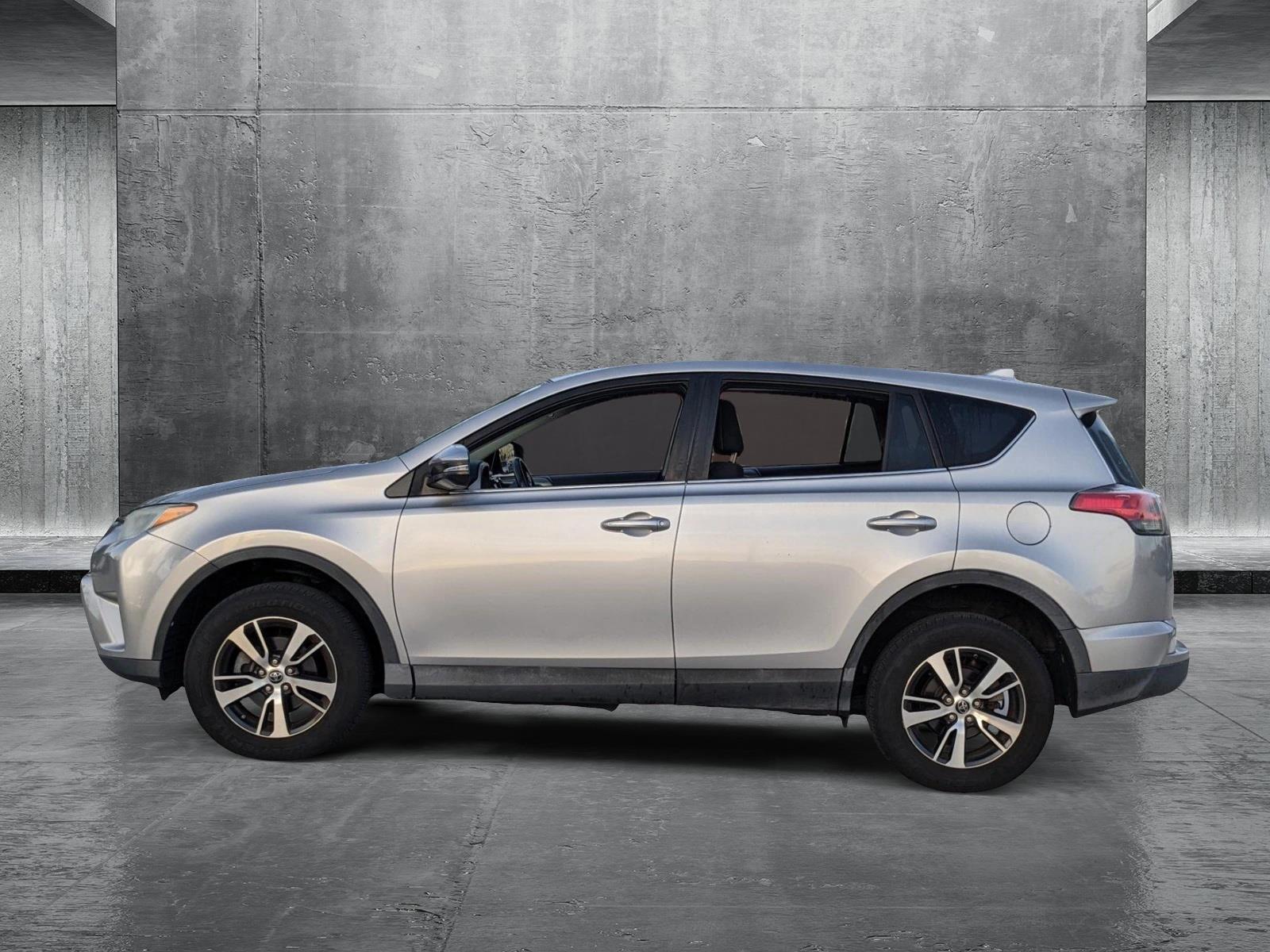 2018 Toyota RAV4 Vehicle Photo in Davie, FL 33331