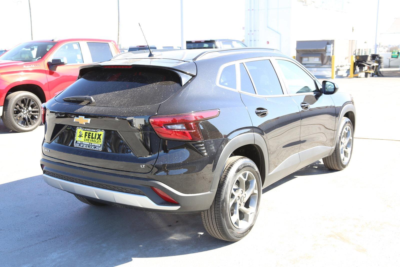 2025 Chevrolet Trax Vehicle Photo in LOS ANGELES, CA 90007-3794