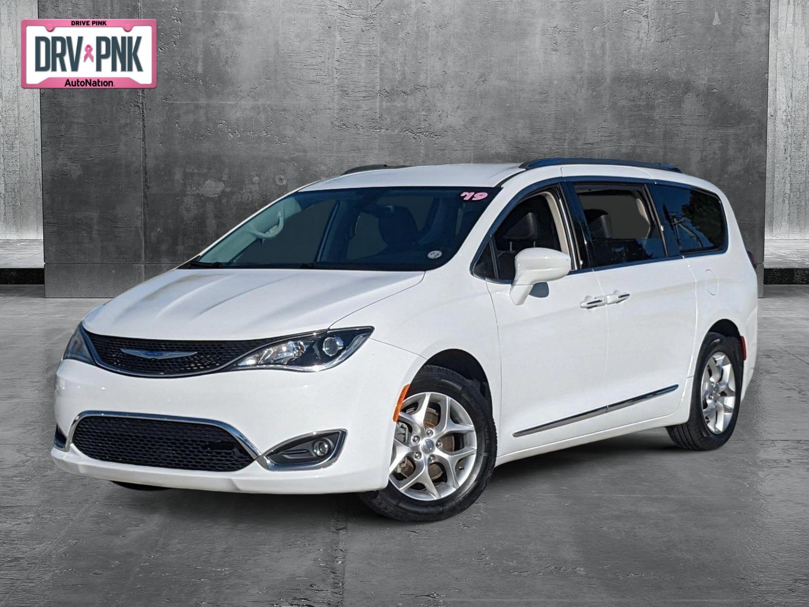 2019 Chrysler Pacifica Vehicle Photo in Davie, FL 33331