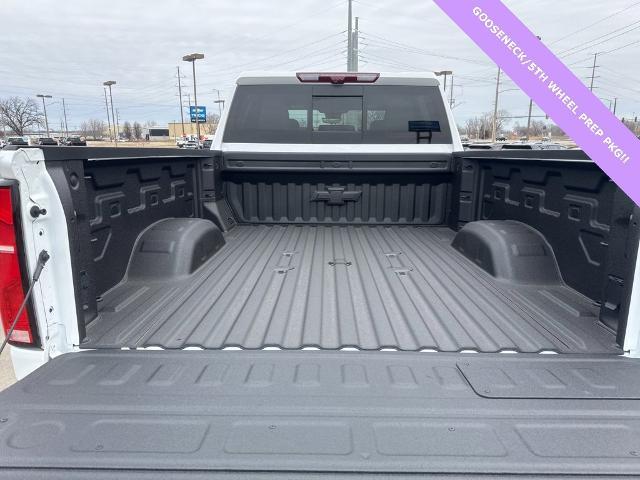 2025 Chevrolet Silverado 3500 HD Vehicle Photo in MANHATTAN, KS 66502-5036