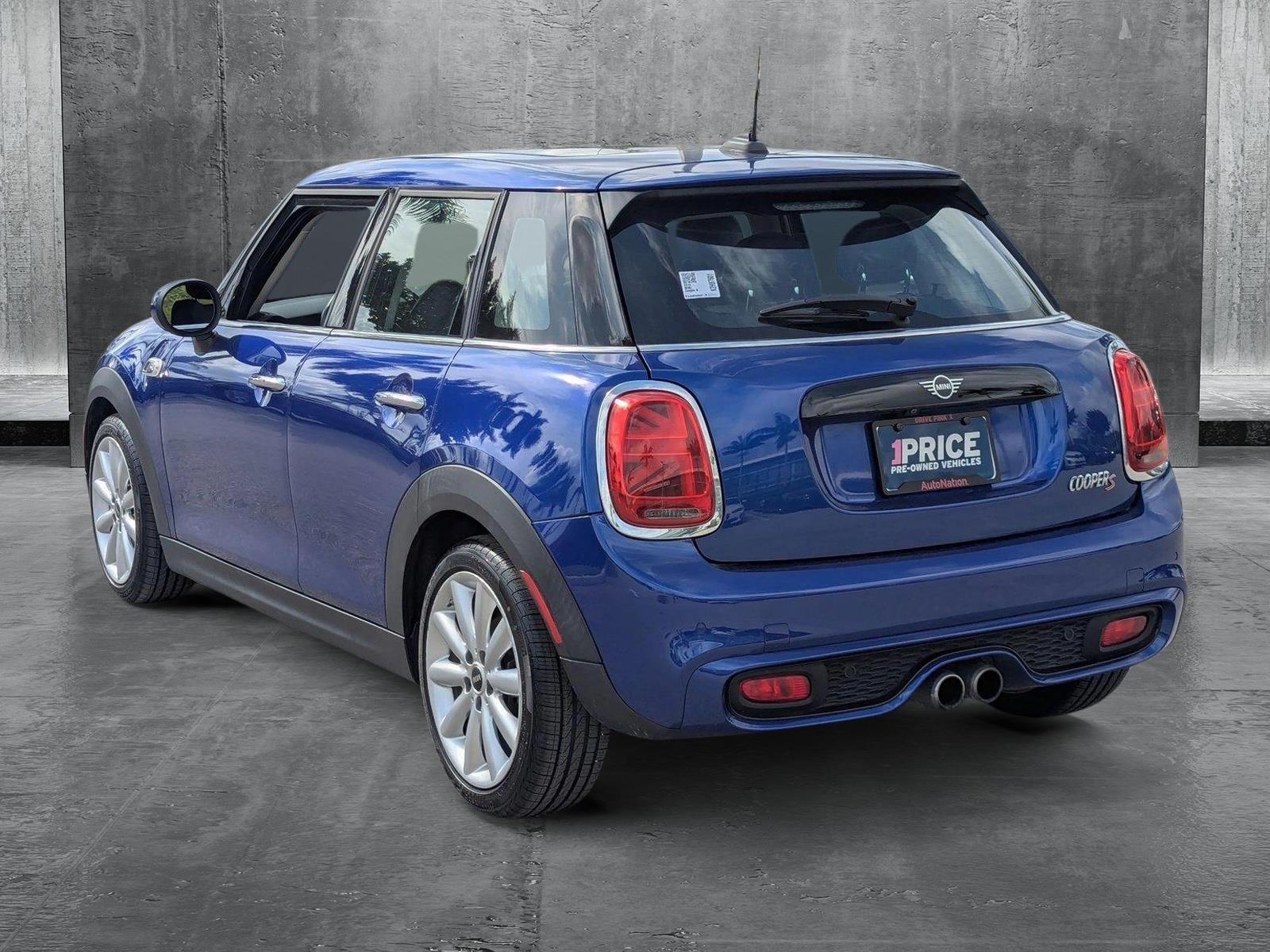 2019 MINI Cooper S Hardtop 4 Door Vehicle Photo in Delray Beach, FL 33444