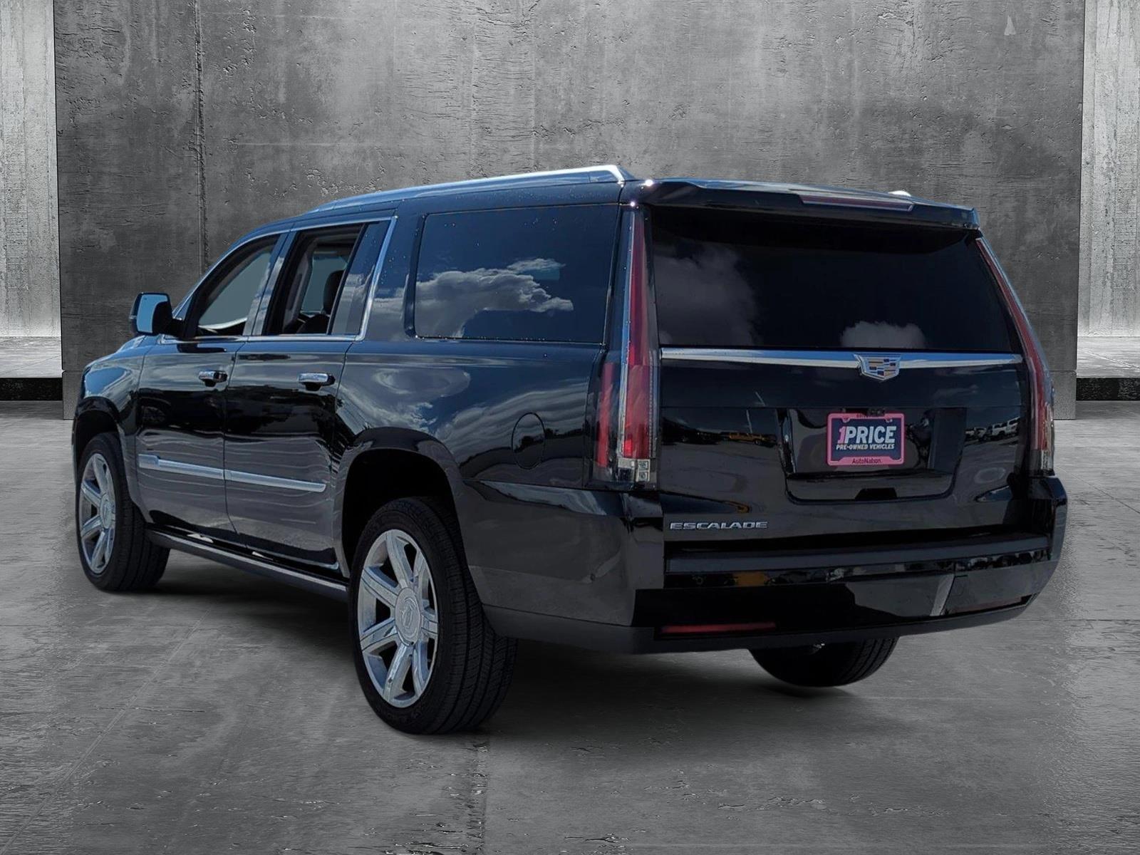 2019 Cadillac Escalade ESV Vehicle Photo in Ft. Myers, FL 33907