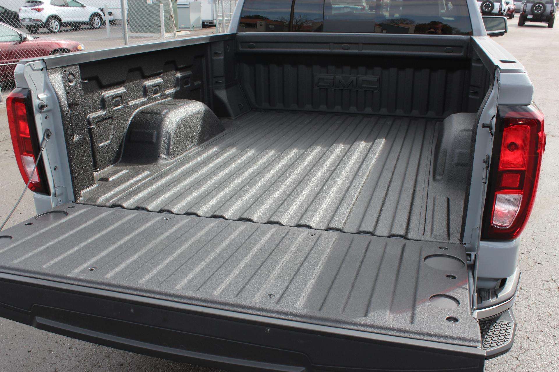 2025 GMC Sierra 1500 Vehicle Photo in AURORA, CO 80012-4011