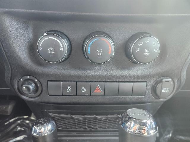 2018 Jeep Wrangler JK Unlimited Vehicle Photo in GREEN BAY, WI 54304-5303