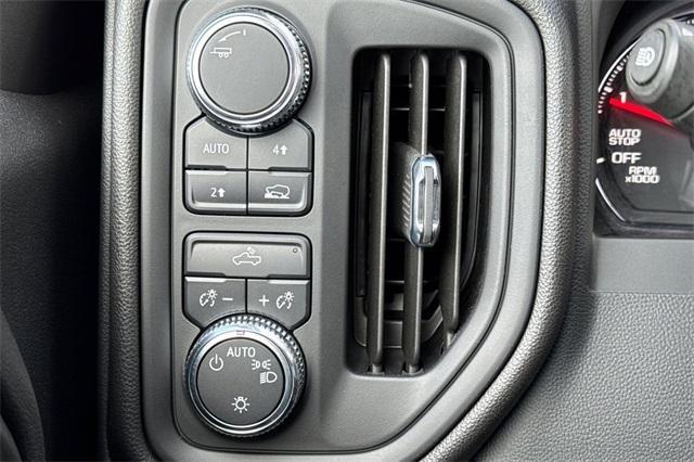 2024 GMC Sierra 1500 Vehicle Photo in ELK GROVE, CA 95757-8703