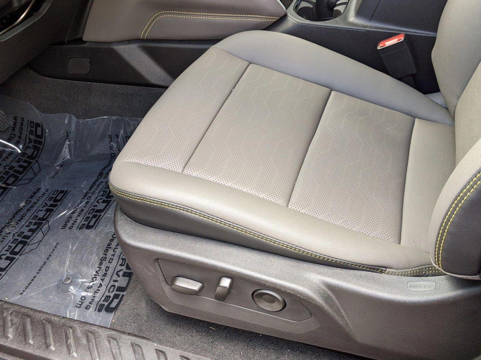 2025 Chevrolet Colorado Vehicle Photo in TIMONIUM, MD 21093-2300