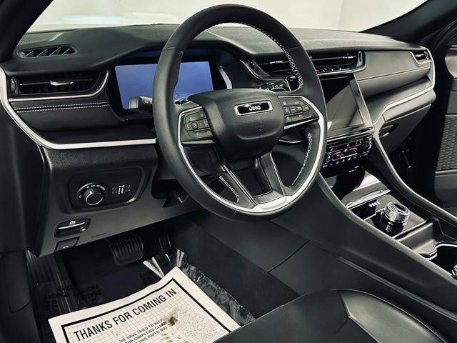 2023 Jeep Grand Cherokee Vehicle Photo in MEDINA, OH 44256-9631